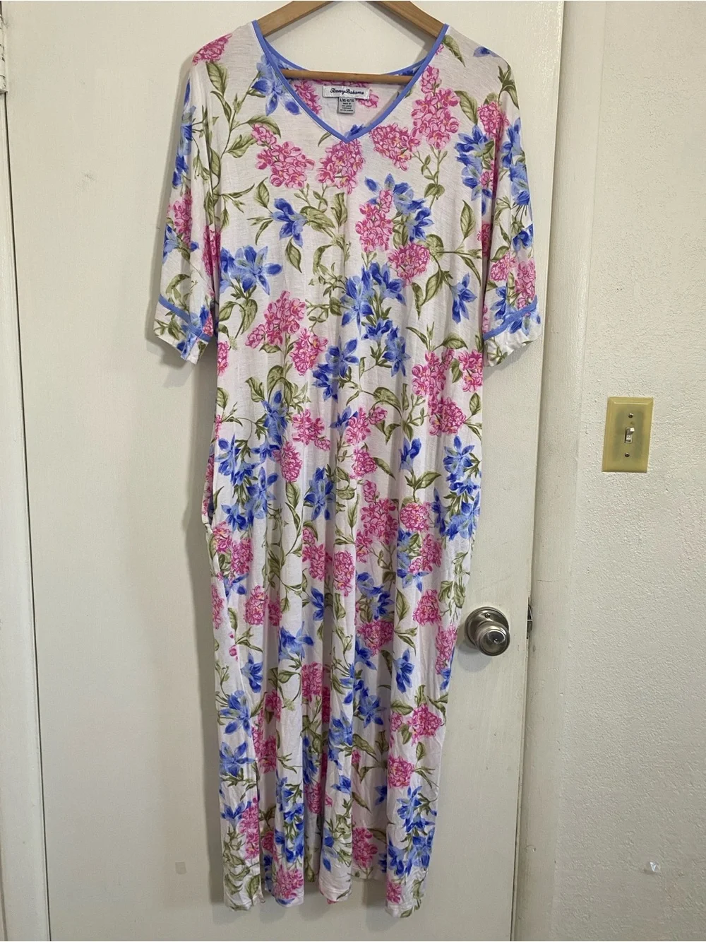 Tommy Bahama Women's Sleepwear Gown L/XL Floral Soft Pocket Comfy Stretch